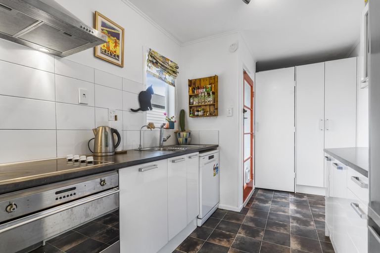 Photo of property in 36 Halswell Street, Mangere East, Auckland, 2024