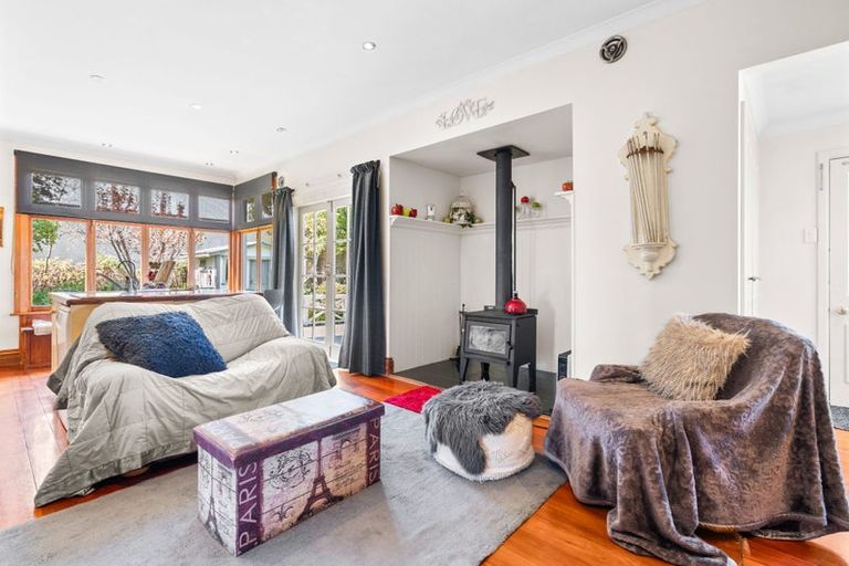 Photo of property in 17 Hogg Crescent, Masterton, 5810