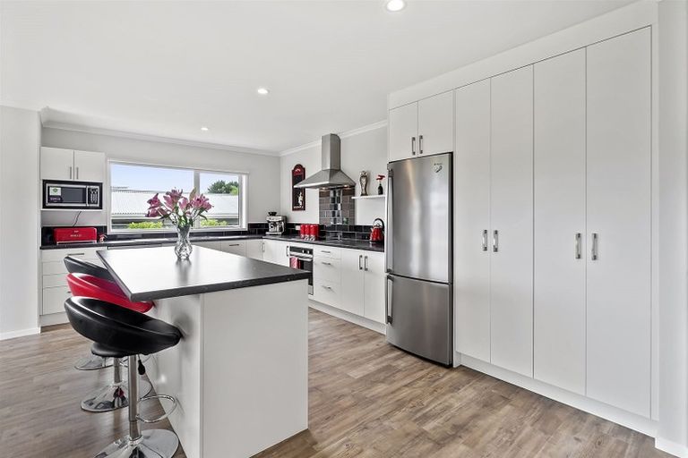 Photo of property in 20 Leadline Place, Whitby, Porirua, 5024