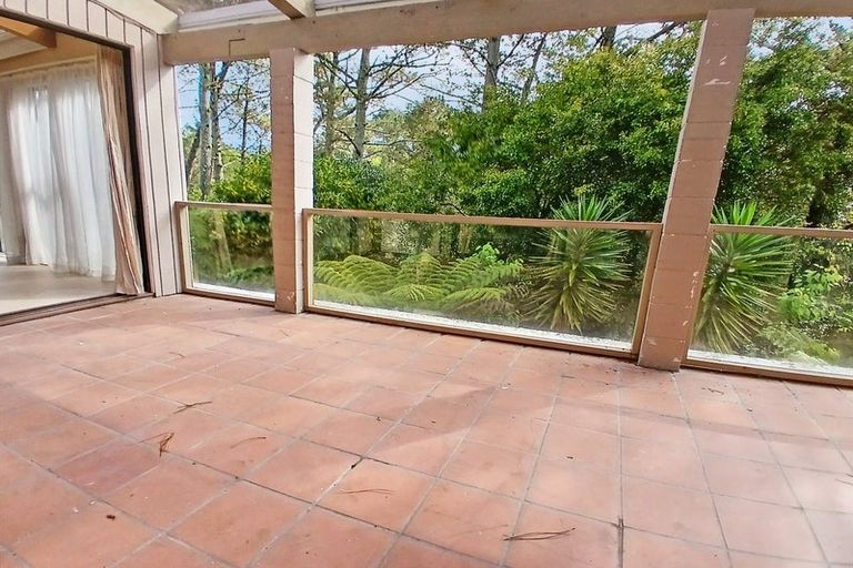 Photo of property in 9 Saddleback Rise, Murrays Bay, Auckland, 0630