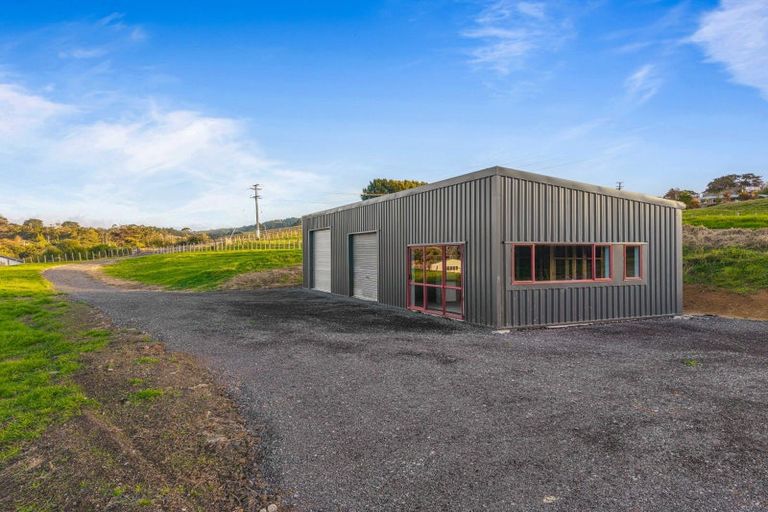 Photo of property in 118 Annett Road, Kumeu, 0891