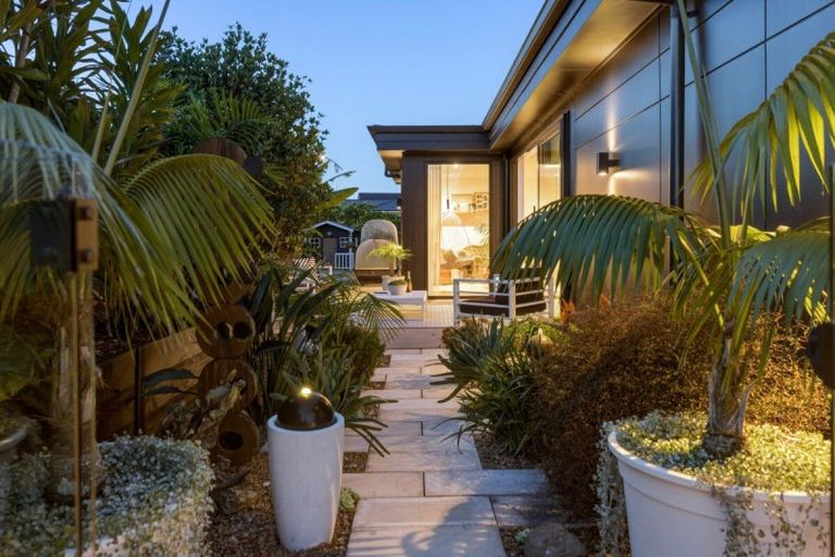 Photo of property in 33 Montia Close, Papamoa Beach, Papamoa, 3118