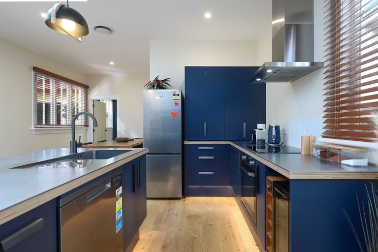 Photo of property in 319 Hardy Street, Nelson, 7010