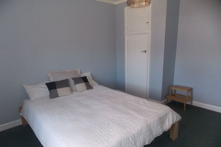 Photo of property in 27 Chelwood Street, Takaro, Palmerston North, 4412