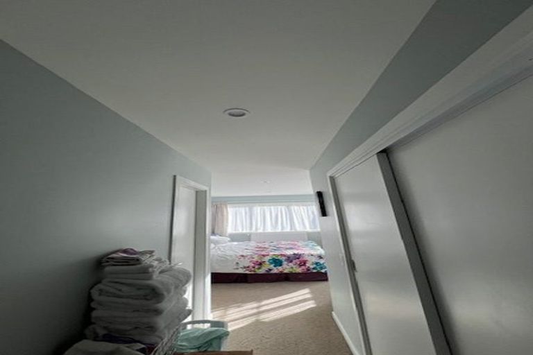 Photo of property in 6 Glide Lane, Whitby, Porirua, 5024