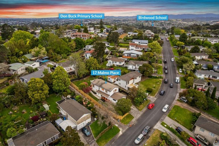 Photo of property in 17 Malmo Place, Massey, Auckland, 0614