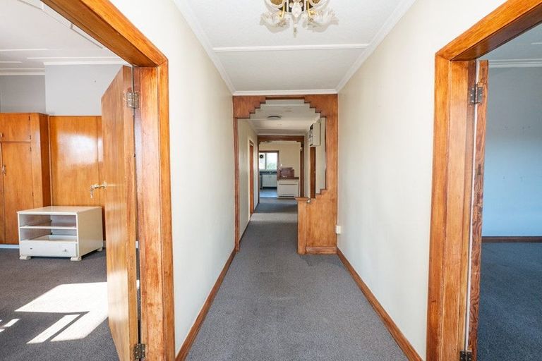 Photo of property in 145 Macandrew Road, South Dunedin, Dunedin, 9012