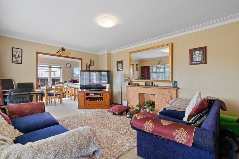 Photo of property in 12 Hooks Road, Manurewa, Auckland, 2102