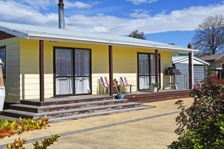 Photo of property in 10 Hogg Crescent, Masterton, 5810