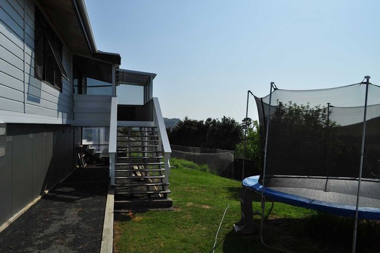 Photo of property in 17 Harbour Lights Terrace, Whitianga, 3592