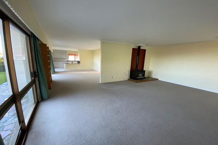 Photo of property in 50 Agincourt Street, Glenfield, Auckland, 0629