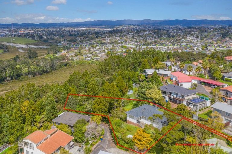 Photo of property in 81b Colwill Road, Massey, Auckland, 0614