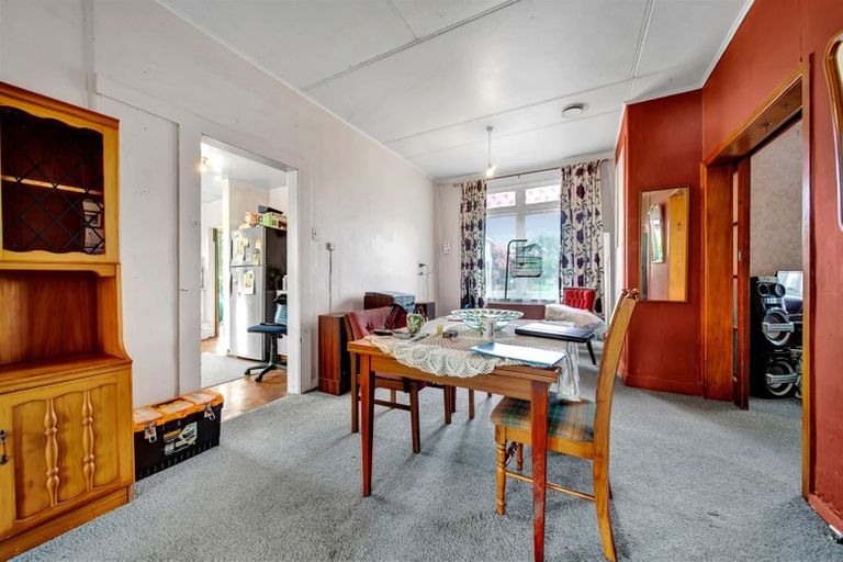 Photo of property in 22 Hunter Street, Hawera, 4610