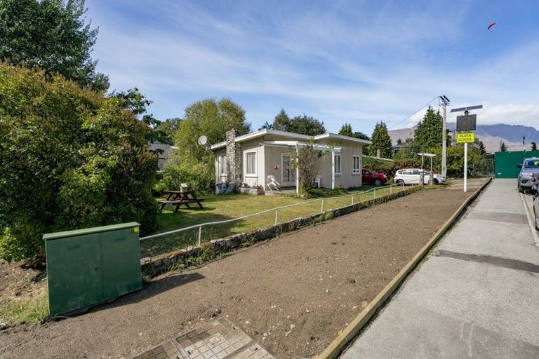 Photo of property in 47 Robins Road, Queenstown, 9300