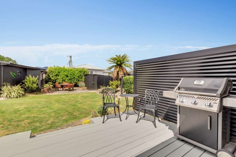 Photo of property in 56 Queenwood Road, Levin, 5510