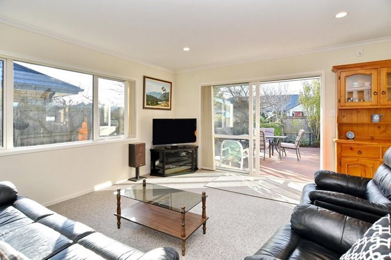 Photo of property in 75 Lamorna Road, Parklands, Christchurch, 8083