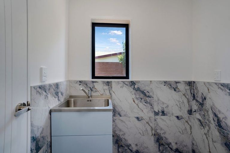 Photo of property in 34 Hunua Road, Papakura, 2110