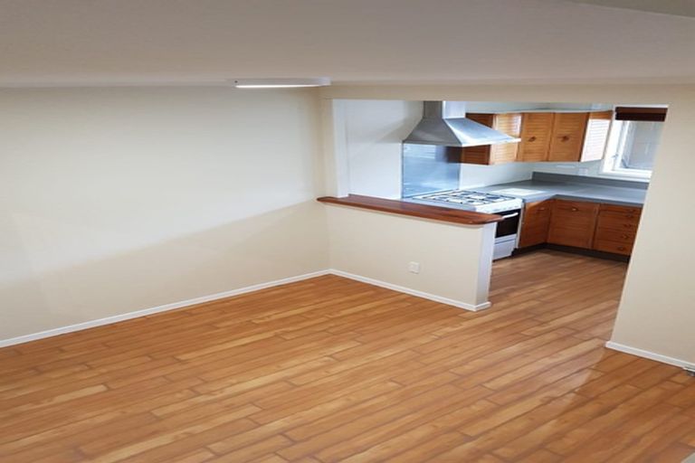 Photo of property in 99 Churton Drive, Churton Park, Wellington, 6037