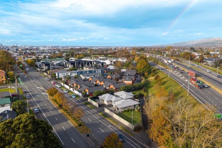 Photo of property in 186 Lincoln Road, Addington, Christchurch, 8024