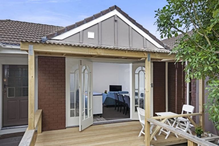 Photo of property in 164 Blighs Road, Strowan, Christchurch, 8052