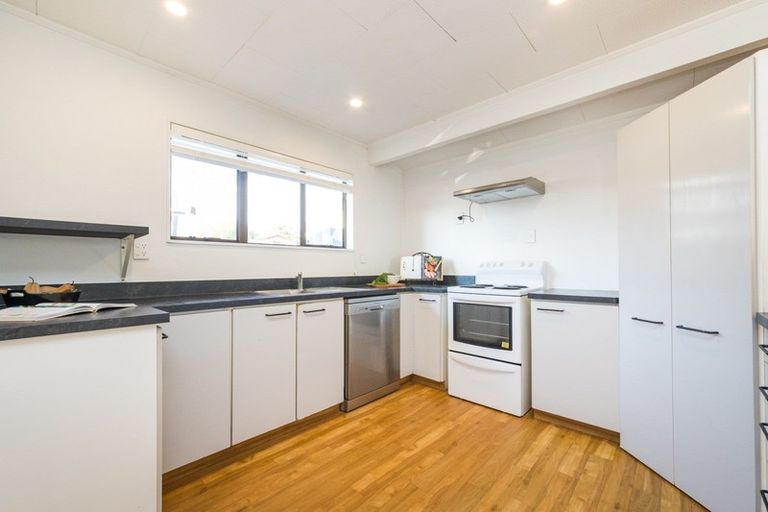 Photo of property in 52a Benmore Avenue, Cloverlea, Palmerston North, 4412