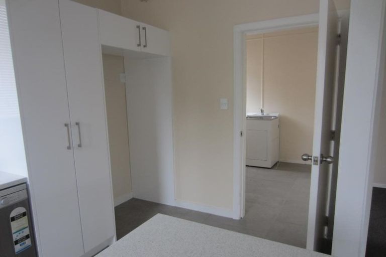 Photo of property in 28 Davidson Crescent, Tawa, Wellington, 5028