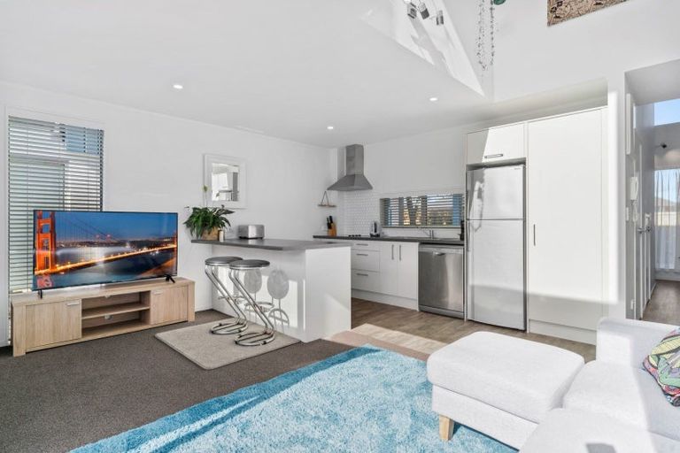 Photo of property in 31 Reynolds Place, Papamoa Beach, Papamoa, 3118