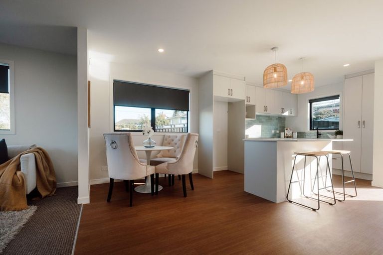 Photo of property in 15b Speedy Crescent, Hillcrest, Auckland, 0627