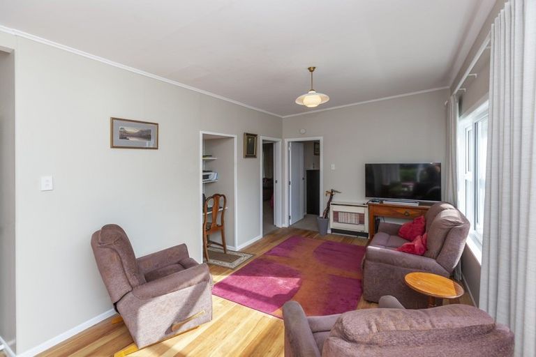 Photo of property in 52 Matatua Road, Raumati Beach, Paraparaumu, 5032