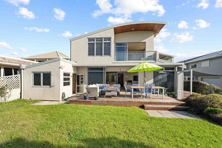 Photo of property in 3/45a Oceanbeach Road, Mount Maunganui, 3116