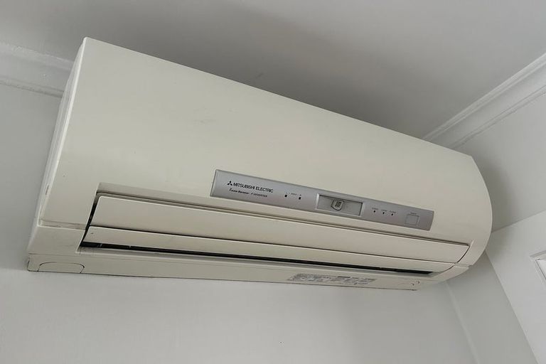 Photo of property in 14 Shaftesbury Street, Avonhead, Christchurch, 8042