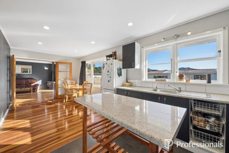 Photo of property in 38 Russell Road, Wainuiomata, Lower Hutt, 5014