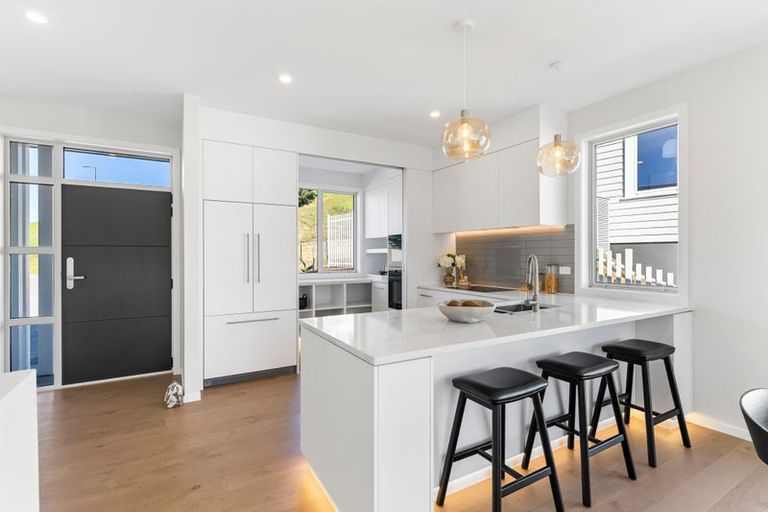 Photo of property in 200 Landmark Terrace, Orewa, 0931