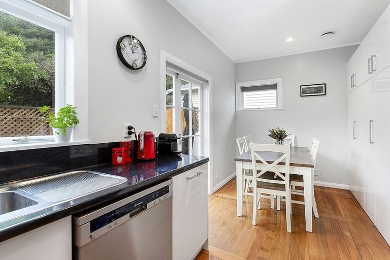 Photo of property in 76 Ira Street, Miramar, Wellington, 6022