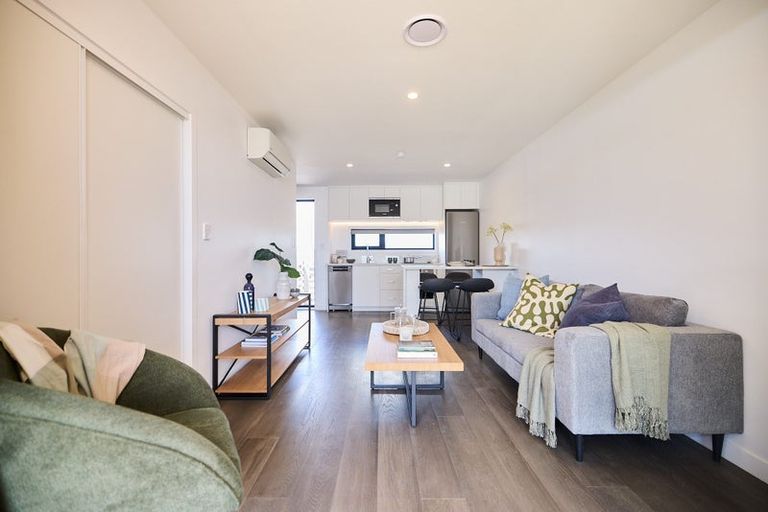 Photo of property in 35 Walmsley Road, Mangere, Auckland, 2022