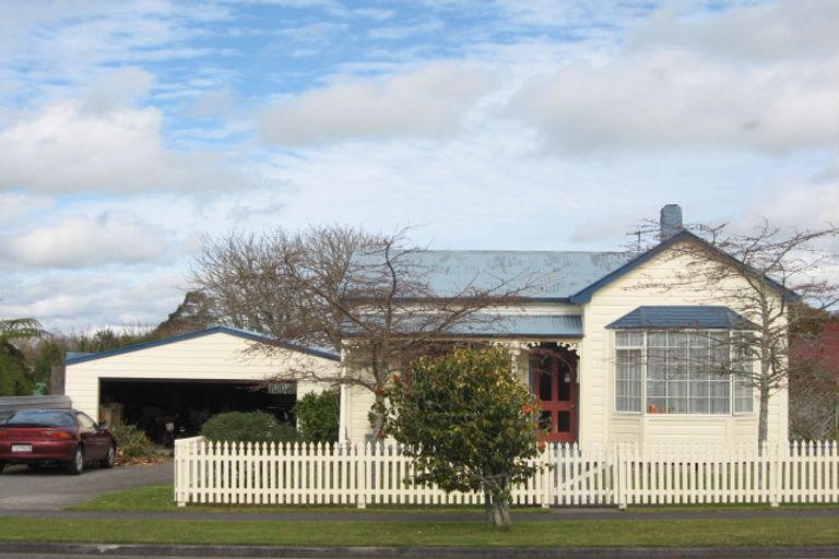 Photo of property in 3 Rosalind Street, Stratford, 4332