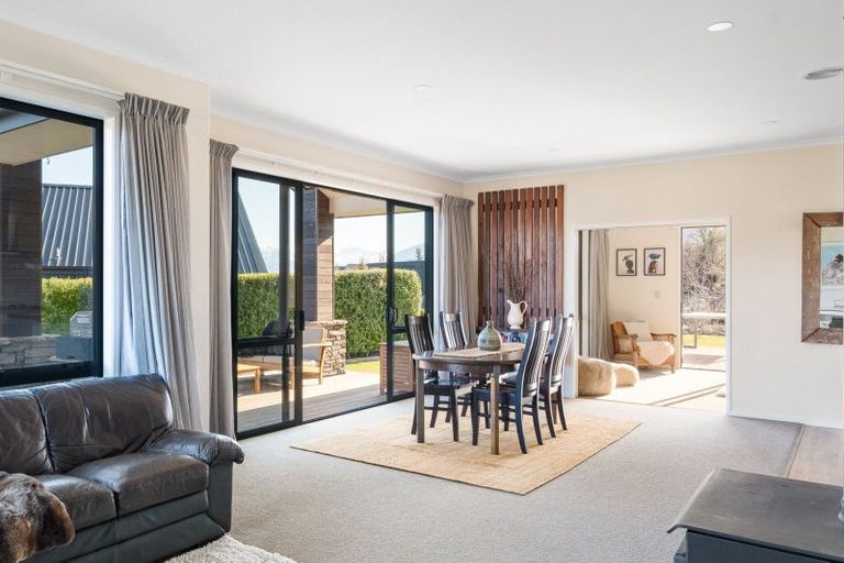 Photo of property in 59 Minaret Ridge, Wanaka, 9305