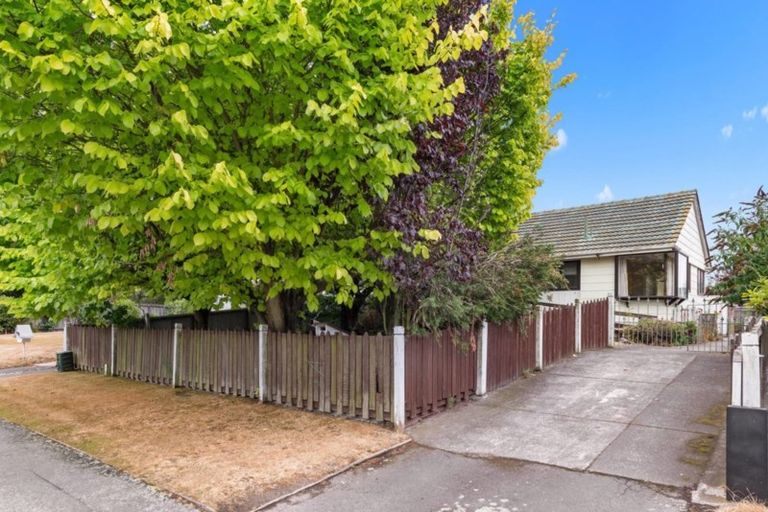 Photo of property in 18 Roche Avenue, Upper Riccarton, Christchurch, 8041