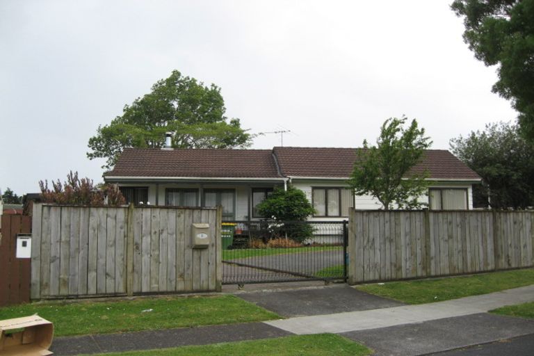 Photo of property in 3 Challen Close, Conifer Grove, Takanini, 2112
