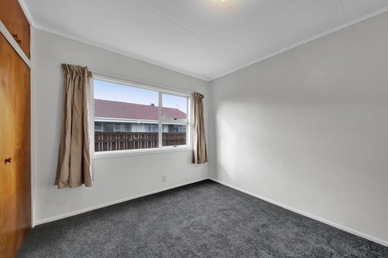 Photo of property in 8a Milmoe Street, Hawera, 4610