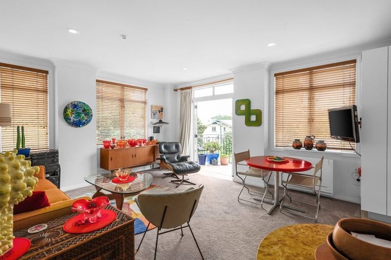 Photo of property in 1a/11 London Street, Hamilton Central, Hamilton, 3204