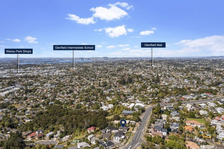 Photo of property in 1/39 Sunset Road, Totara Vale, Auckland, 0632