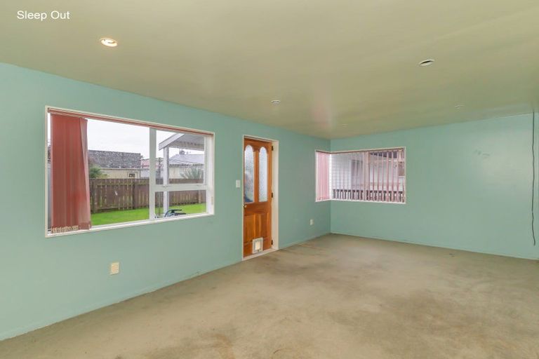 Photo of property in 43 Tiro Tiro Road, Levin, 5510