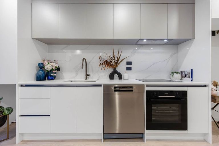 Photo of property in 25a Oteha Valley Road, Northcross, Auckland, 0632