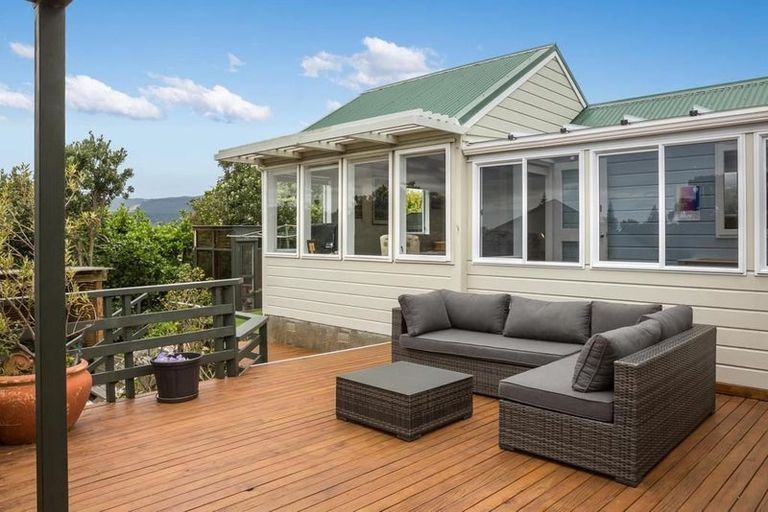 Photo of property in 113 Seaview Road, Paraparaumu Beach, Paraparaumu, 5032