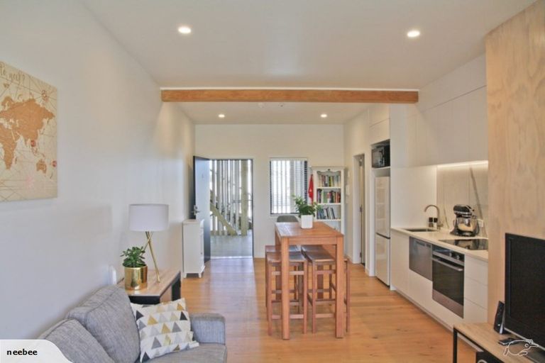 Photo of property in 6/167 Hobsonville Point Road, Hobsonville, Auckland, 0616