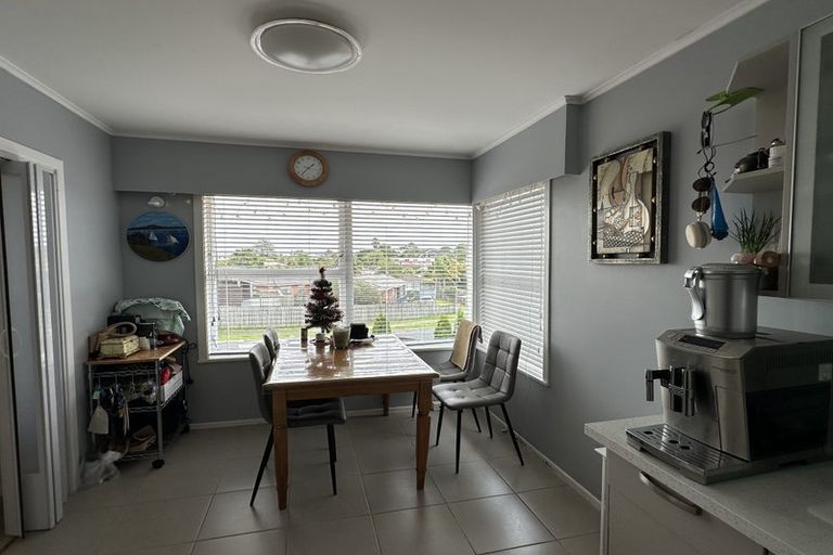 Photo of property in 13 Ervine Place, Bucklands Beach, Auckland, 2014