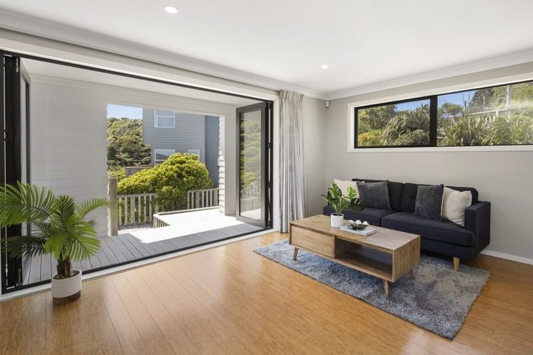 Photo of property in 1 Makomako Road, Brooklyn, Wellington, 6021
