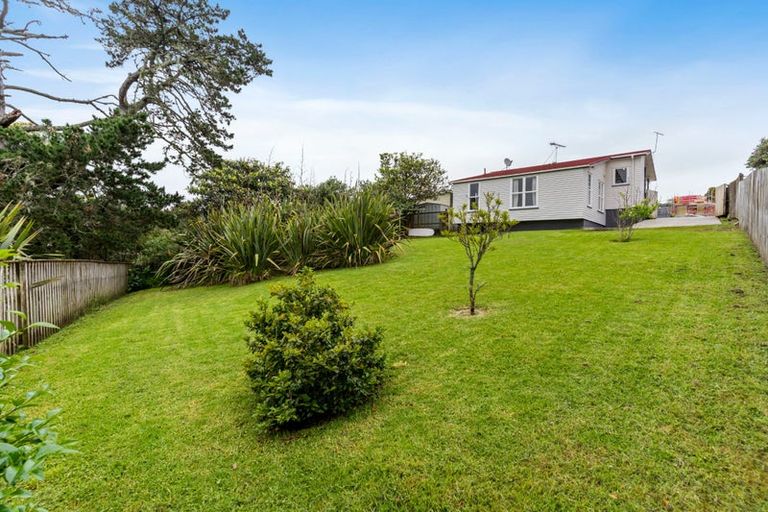 Photo of property in 59 Taurus Crescent, Beach Haven, Auckland, 0626