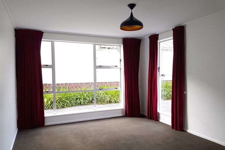 Photo of property in 72u7 Freyberg Street, Lyall Bay, Wellington, 6022